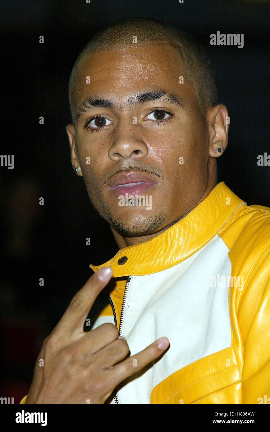 HARVEY SO SOLID MOBO AWARDS LONDON ARENA LONDON ENGLAND 01 October 2002 Stock Photo