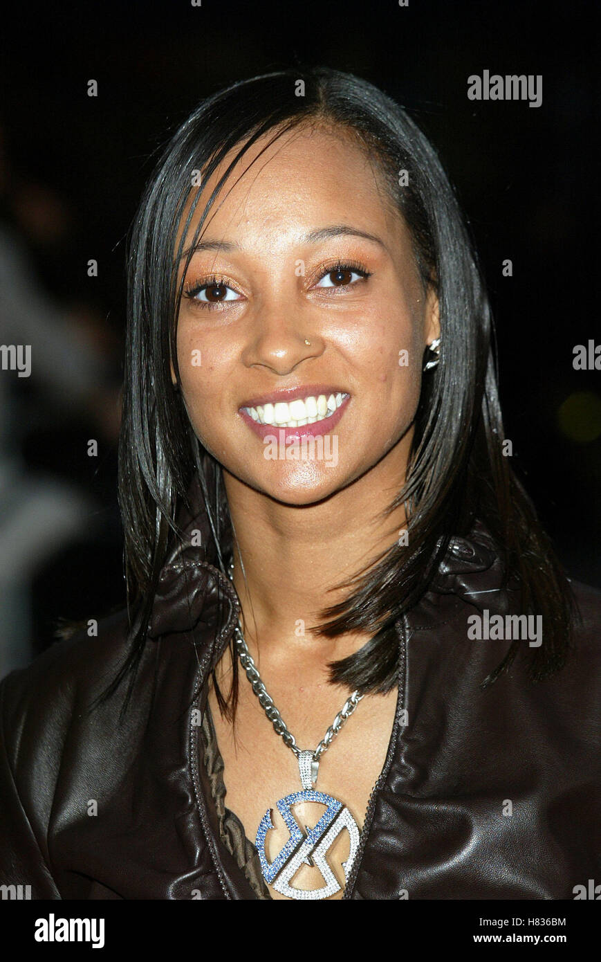 LISA MAFFIA MOBO AWARDS LONDON ARENA LONDON ENGLAND 01 October 2002 Stock Photo