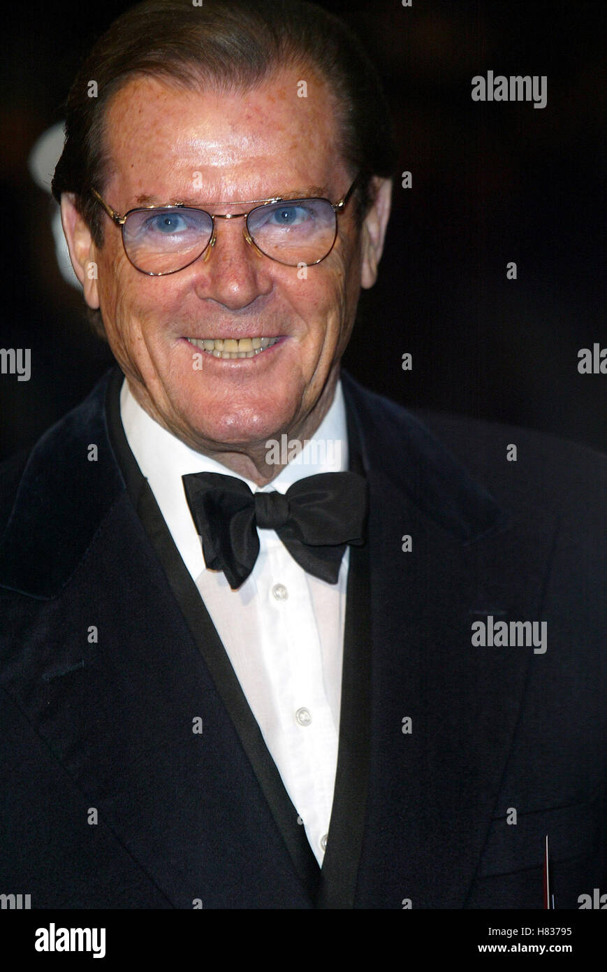 roger moore die another day portrait actor roger moore stock photos portrait actor roger moore die another day portrait actor roger moore stock photos portrait actor