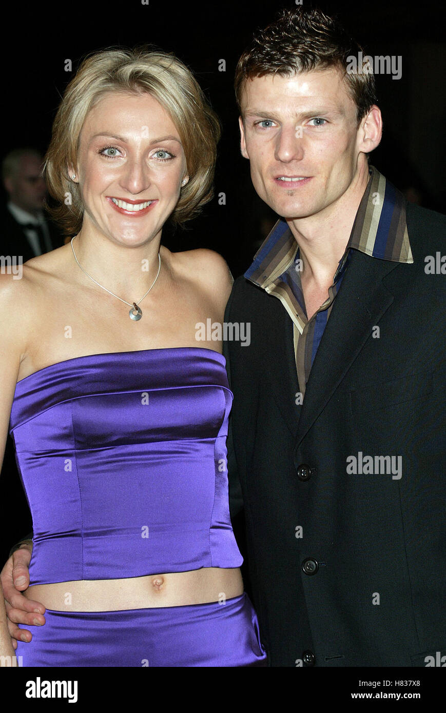 PAULA RADCLIFFE & HUSBAND TV MOMENT OF THE YEAR 2002 THE ROYAL OPERA ...