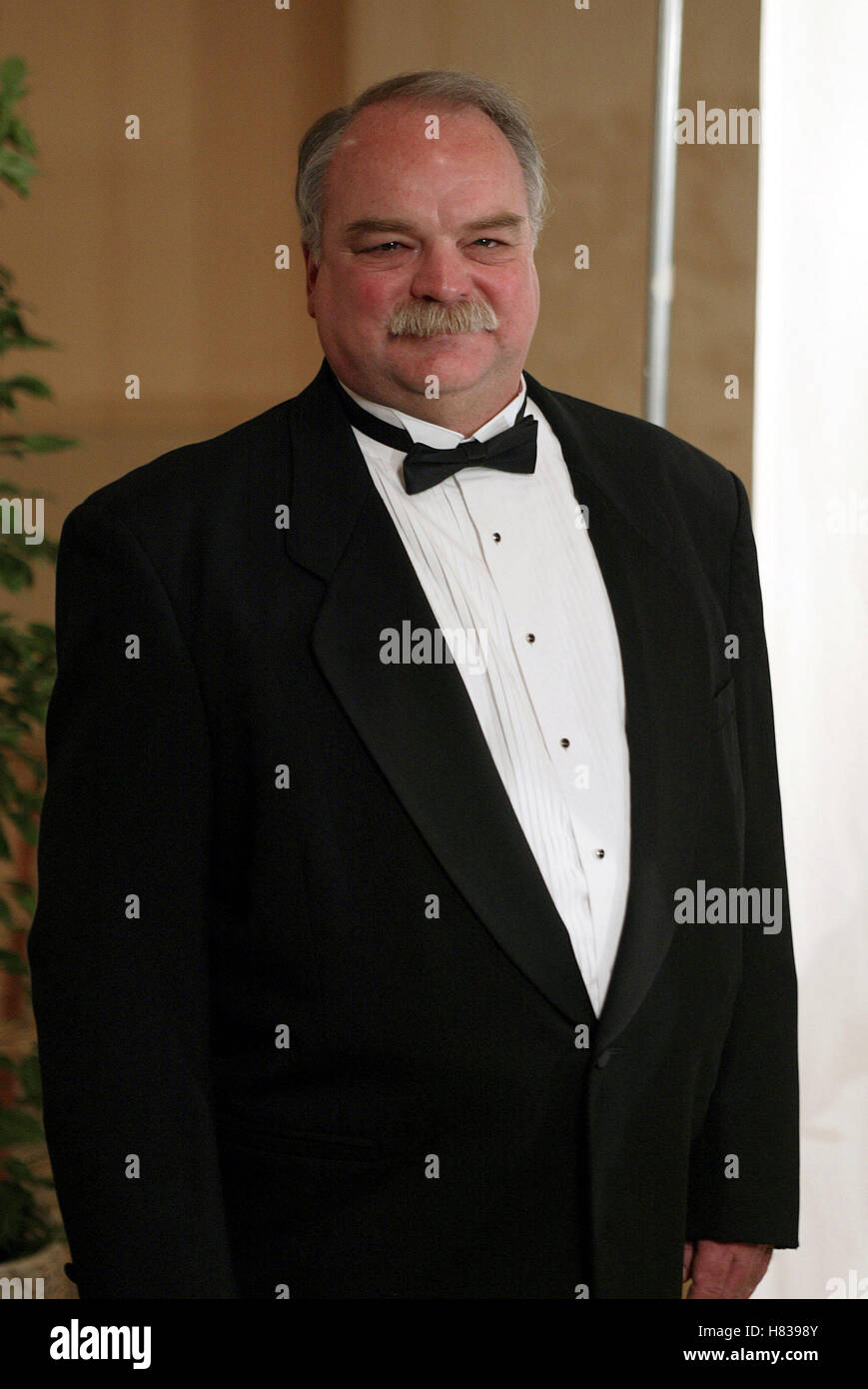 Richard Riehle Santa