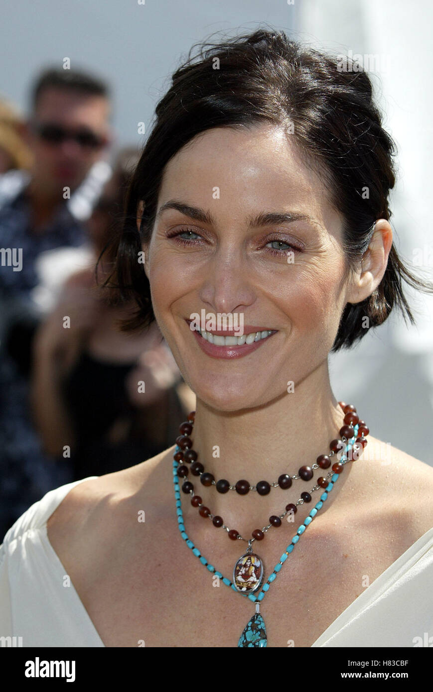 Carrie anne moss 2001 hires stock photography and images Alamy