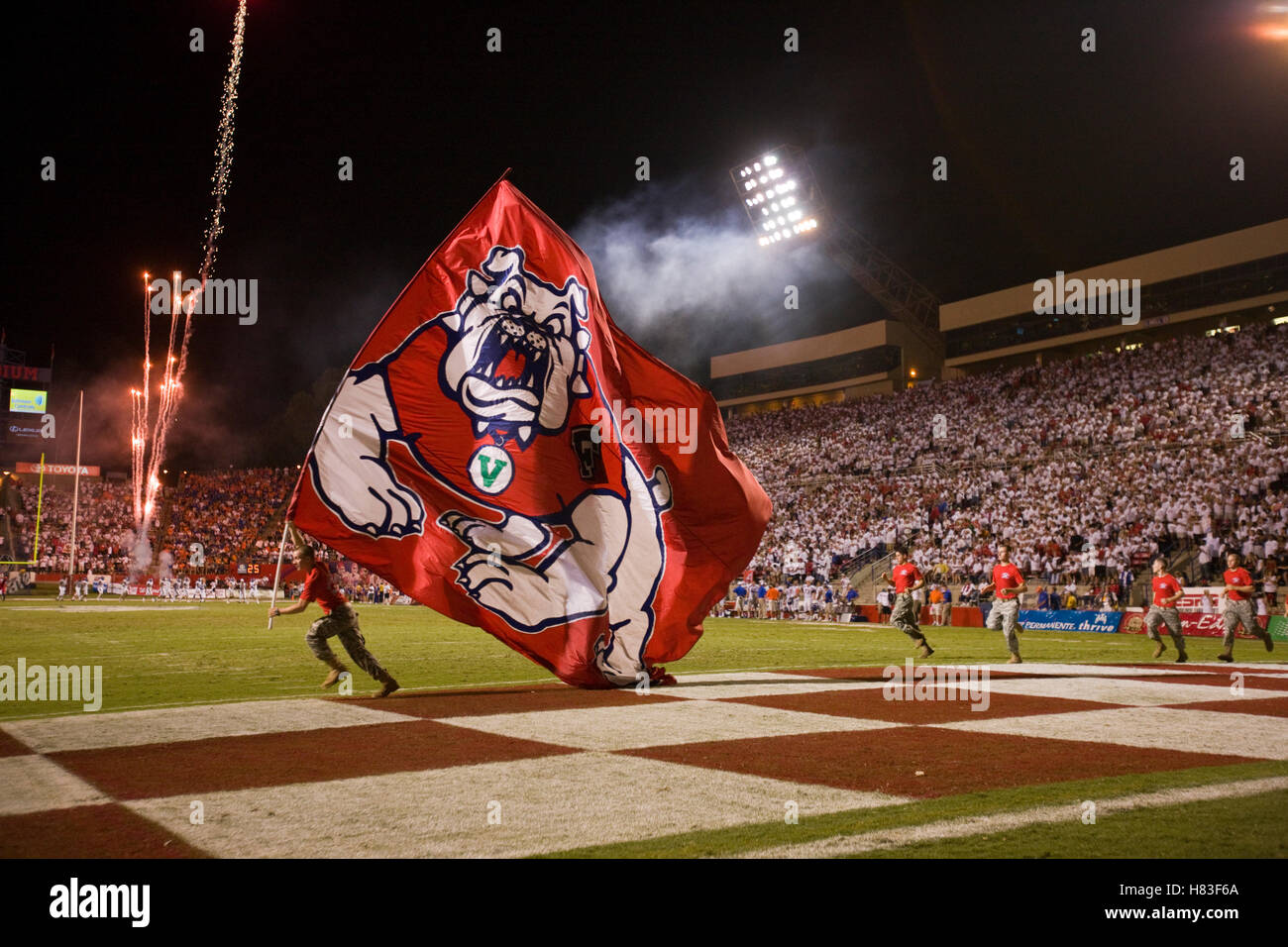 Fresno State Bulldogs – For Bare Feet