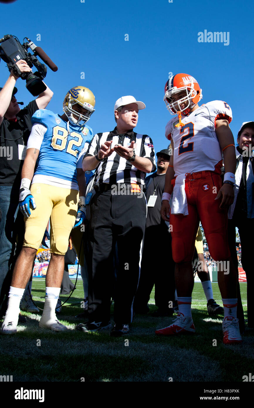 Referee taylor hires stock photography and images Alamy