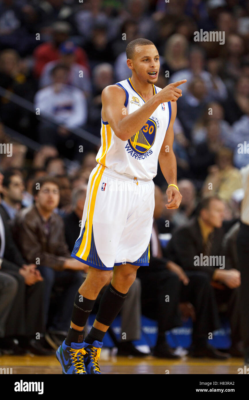 Golden State Warriors Stephen Curry DARK (Oakland) – The Sports Portal