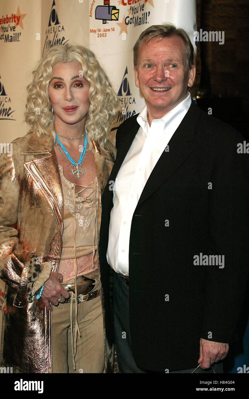 CHER & BOB MACKIE AOL 'CELEBRITY YOU'VE GOT MAIL THE HIGHLANDS HOLLYWOOD HOLLYWOOD LOS ANGELES USA 14 May 2002 Stock Photo