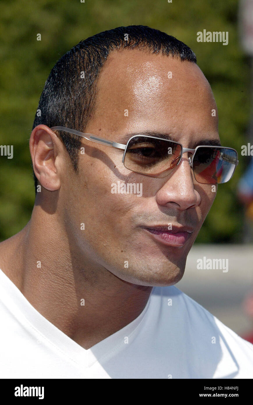 DWAYNE JOHNSON (AKA THE ROCK) TEEN CHOICE AWARDS 2002 UNIVERSAL