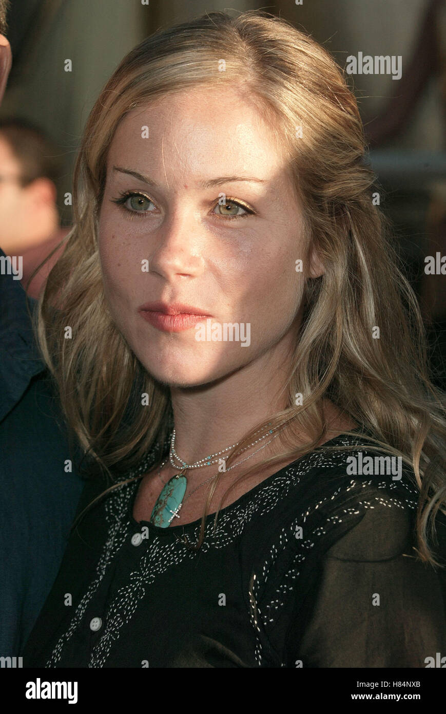 CHRISTINA APPLEGATE AUSTIN POWERS IN GOLDMEMBER PREMIERE UNIVERSAL ...