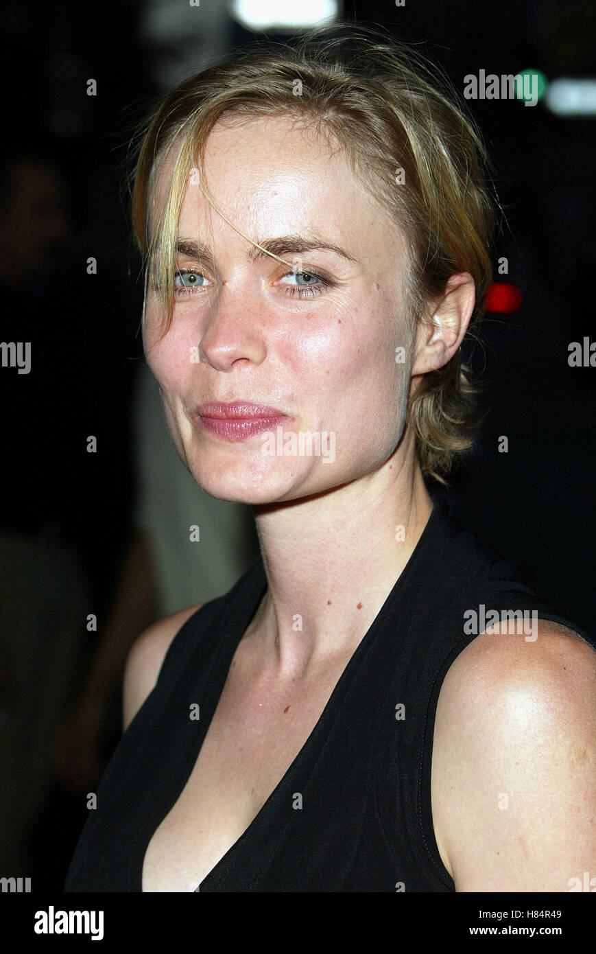 RADHA MITCHELL OUTFEST 2002 LA GAY FILM FEST THE ORPHEUM THEATRE DOWNTOWN LOS ANGELES USA 11 July 2002 Stock Photo