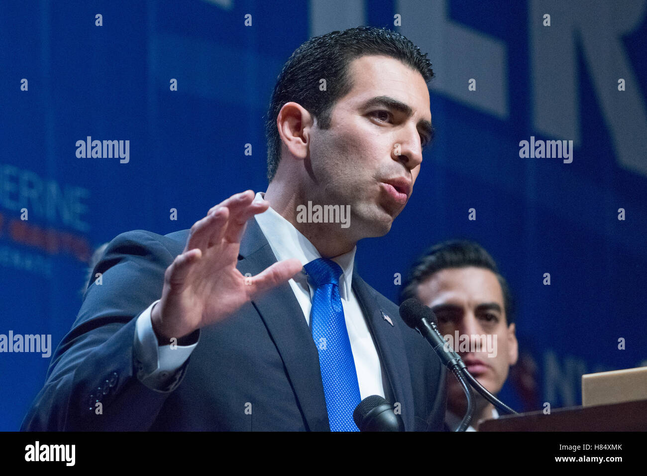 Las Vegas, Nevada, USA. 8th Nov, 2016. Rubin Kihuen speaks to supports