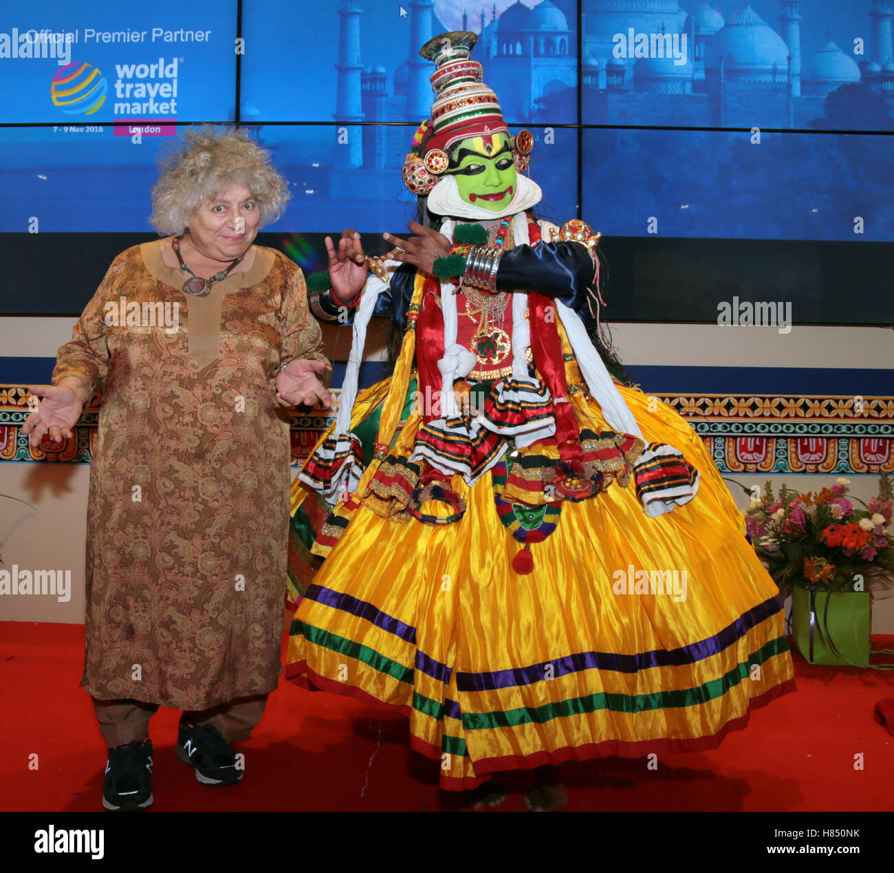 London, UK. 9th Nov, 2016. Miriam Margoyles best know as professor Pomona Sprout, Head of Hufflepuff House and head of the Herbology department at Hogwarts School of Witchcraft and Wizardry posing in the stage with Kathakali, one of the major forms of classical Indian dance  Credit:  Paul Quezada-Neiman/Alamy Live News Stock Photo