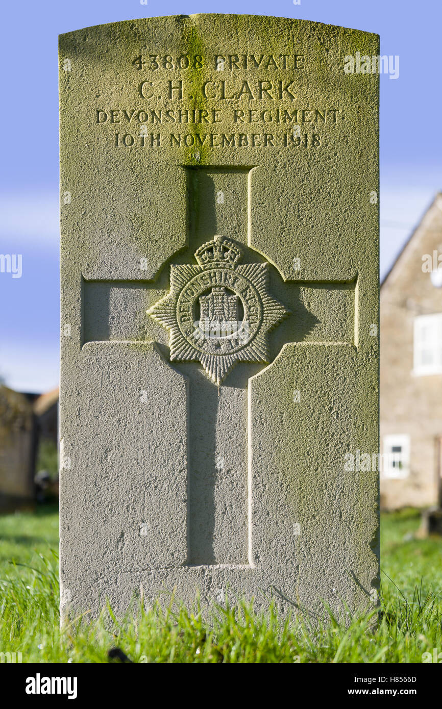 Brokenborough, Wiltshire, UK. 9th November, 2016. In a very small cemetery in Brokenborough, Wiltshire, stands the headstone of 43808 Private C.H. Clark who served with the Devonshire Regiment and was killed on 10th November 1918, the day before Armistice Day. Credit:  Terry Mathews/Alamy Live News Stock Photo