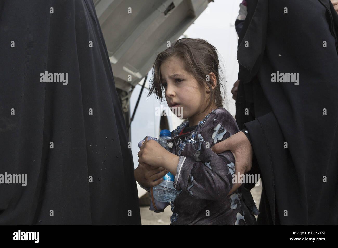 Women and children escaping hi-res stock photography and images - Alamy