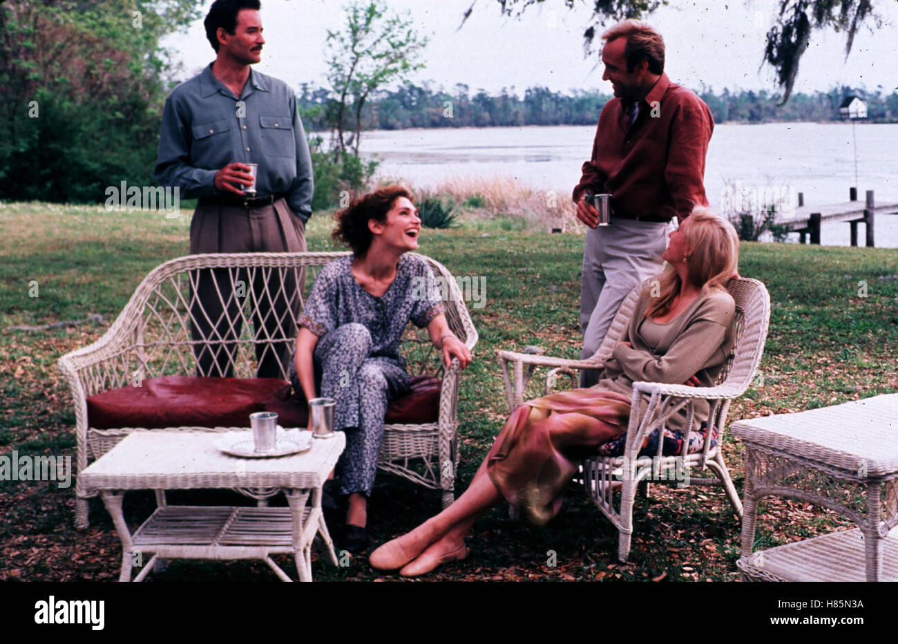 Gewagtes Spiel, (CONSENTING ADULTS), USA 1992, Regie Alan J.Pakula, KEVIN KLINE, MARY ELIZABETH Gewagtes Spiel, (CONSENTING ADULTS), USA 1992, Regie Alan J.Pakula, KEVIN KLINE, MARY ELIZABETH