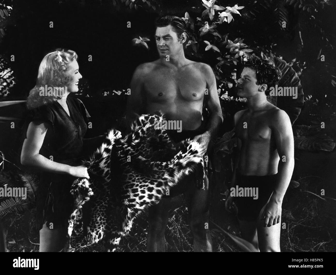 Johnny Weismuller Acquanetta Tarzan and the Leopard Woman 8x10 Photo #16