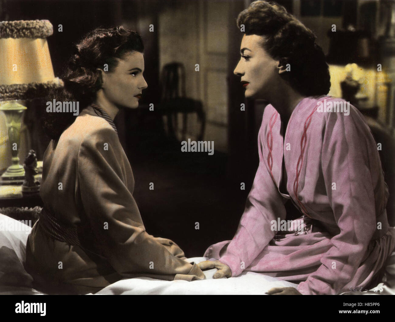 Hemmungslose Liebe, (POSSESSED) USA 1947, Regie: Curtis Bernhardt, GERALDINE BROOKS, JOAN CRAWFORD Stock Photo