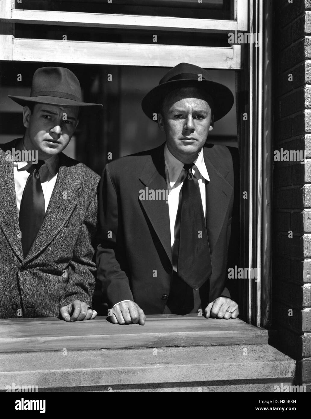 Sumpf des Verbrechens, (SCENE OF THE CRIME) USA 1949, Regie: Roy Rowland, TOM DRAKE, VAN JOHNSON, Stichwort: Fenster Stock Photo