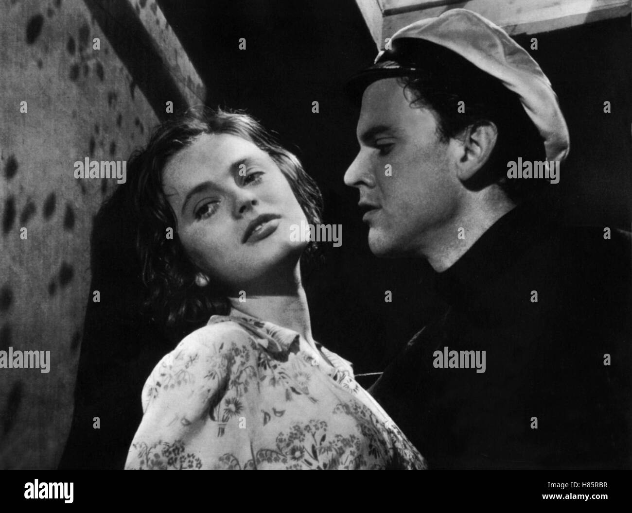 Sie tanzte nur einen Sommer, (HON DANSADE EN SOMMAR) SWE 1951 s/w, Regie: Arne Mattsson, ULLA JACOBSSON, FOLKE SUNDQUIST Stock Photo