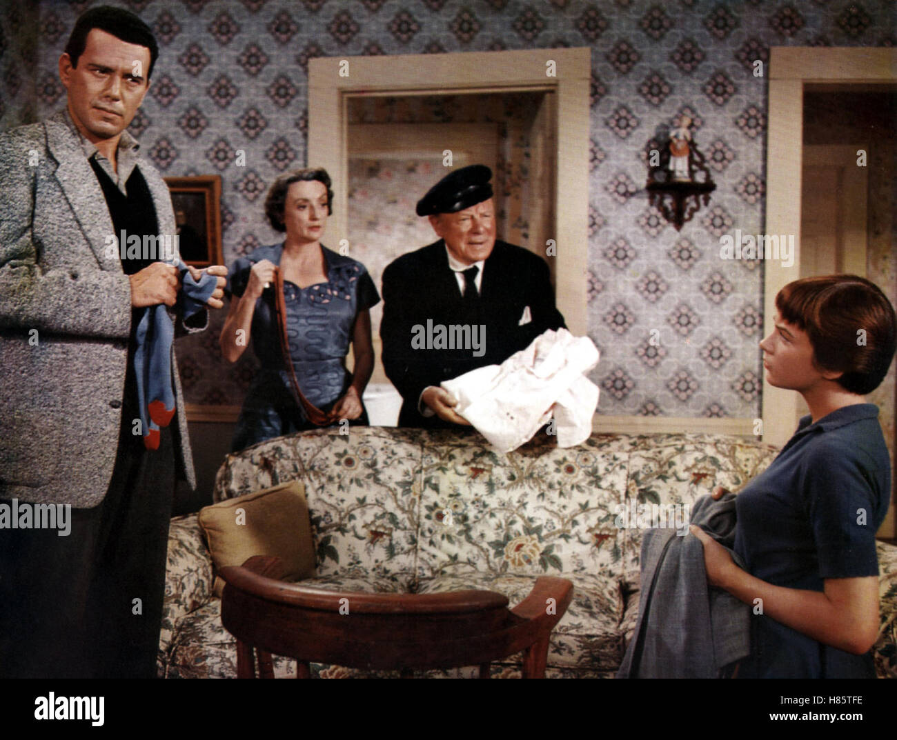 Immer Ärger mit Harry, (THE TROUBLE WITH HARRY) USA 1955, Regie: Alfred Hitchcock, JOHN FORSYTHE, MILDRED NATWICK, EDMUND GWENN, SHIRLEY MacLAINE Stock Photo