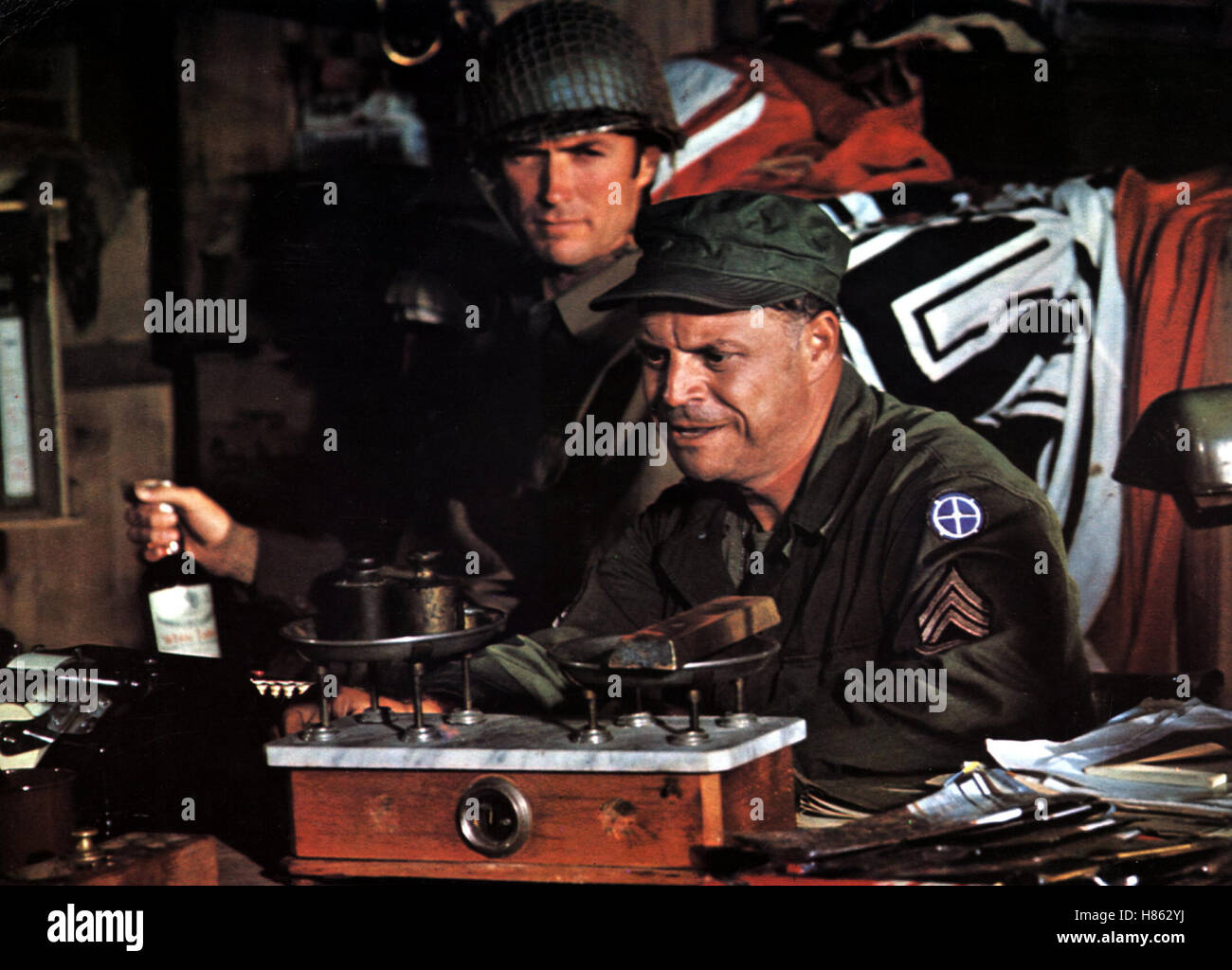 Stoßtrupp Gold, (KELLY'S HEROES) USA 1969, Regie: Brian G. Hutton, CLINT EASTWOOD, DON RICKLES, Stichwort: Soldat Stock Photo