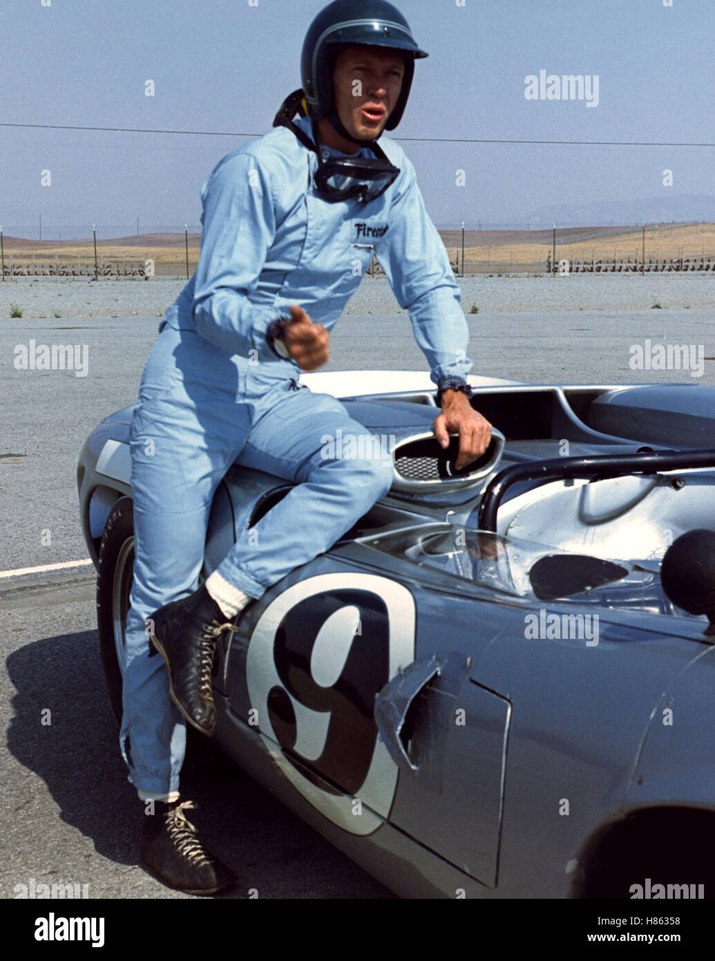 Le Mans, (LE MANS) USA 1970, Regie: Lee H. Katzin, STEVE McQUEEN, Stichwort: Auto, Rennfahrer, Helm, Overall Stock Photo