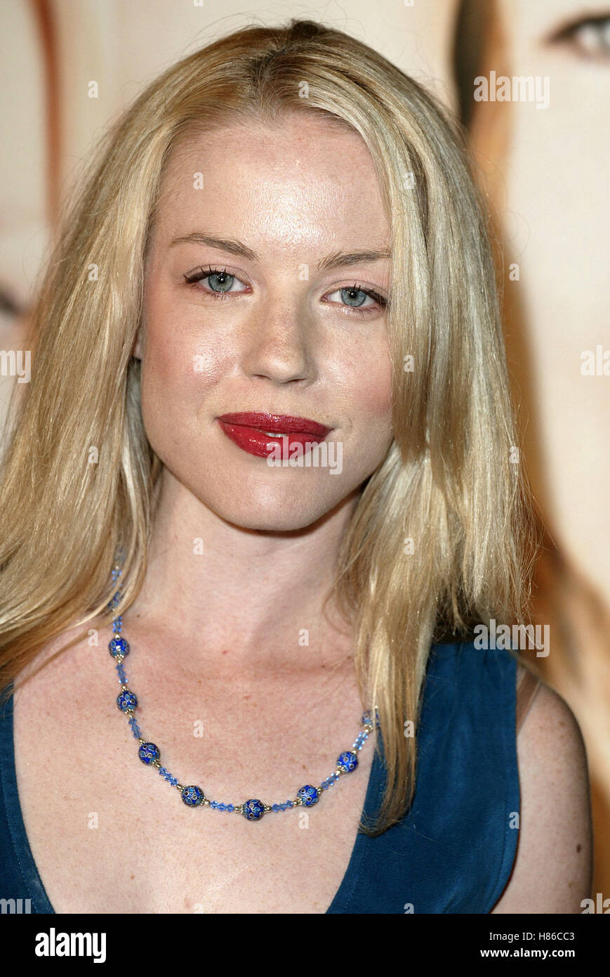 LESLIE MILLS WHITE OLEANDER PREMIERE LA LA USA 08 October 2002 Stock