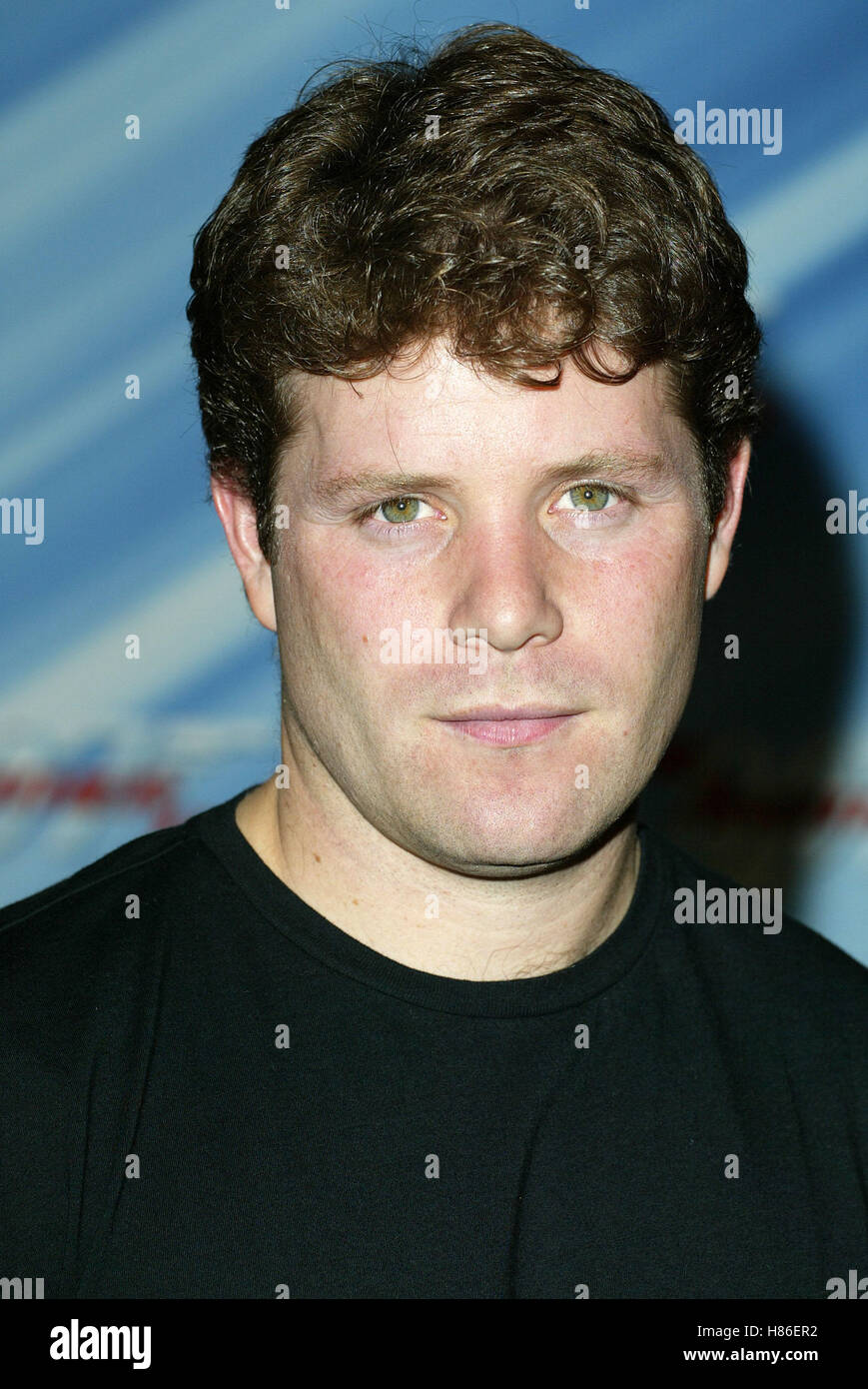 SEAN ASTIN DIE ANOTHER DAY LA PREMIERE SHRINE AUDITORIUM LOS ANGELES USA 11 November 2002 Stock Photo