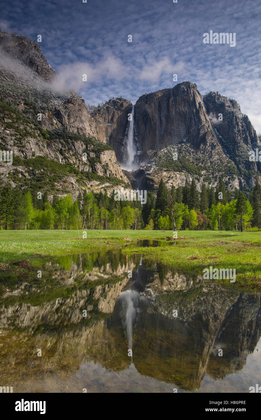 Waterfalls and pool, Yosemite Falls, Yosemite National Park, California Stock Photo Alamy