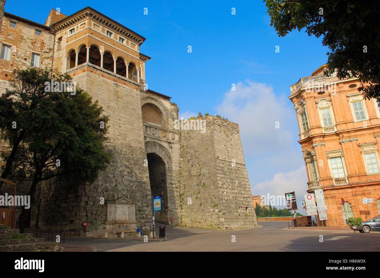 Perugia, Etruscan arch, Umbria, Italy Stock Photo - Alamy
