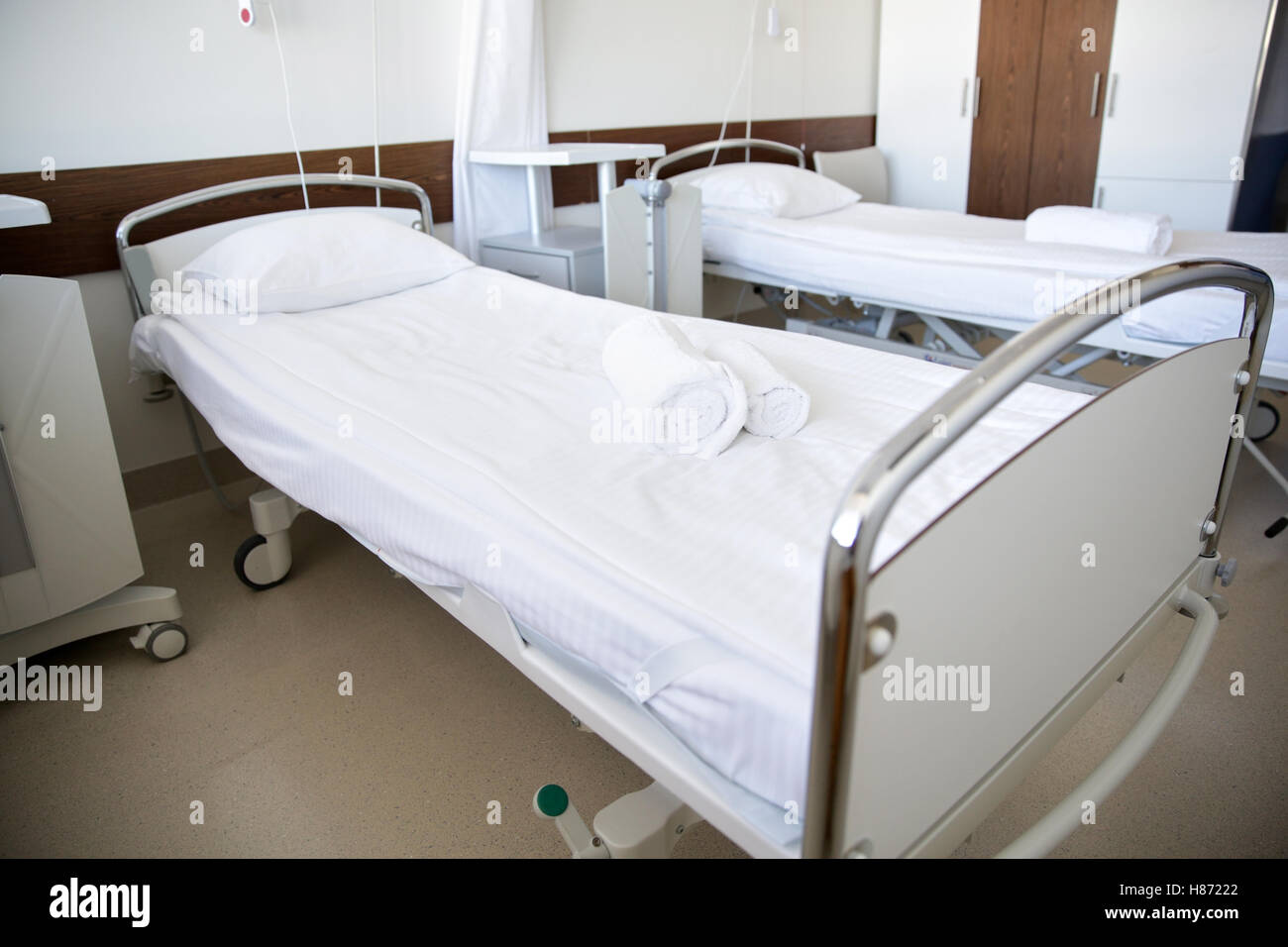 hospital ward with clean empty beds Stock Photo Alamy