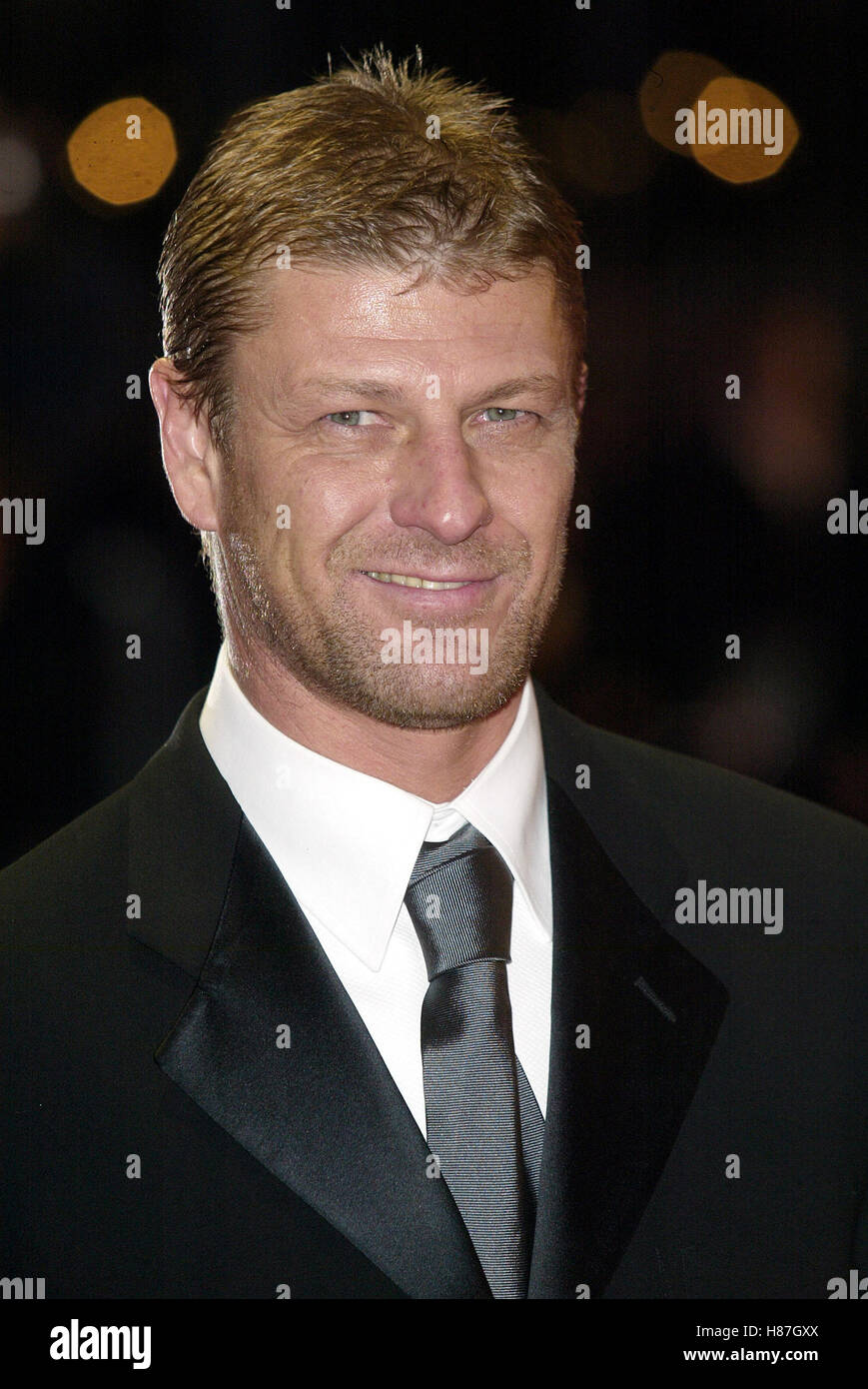 SEAN BEAN 56TH BRITISH ACADEMY FILM AWARDS THE ODEON LEICESTER SQ LONDON ENGLAND 23 February 2003 Stock Photo