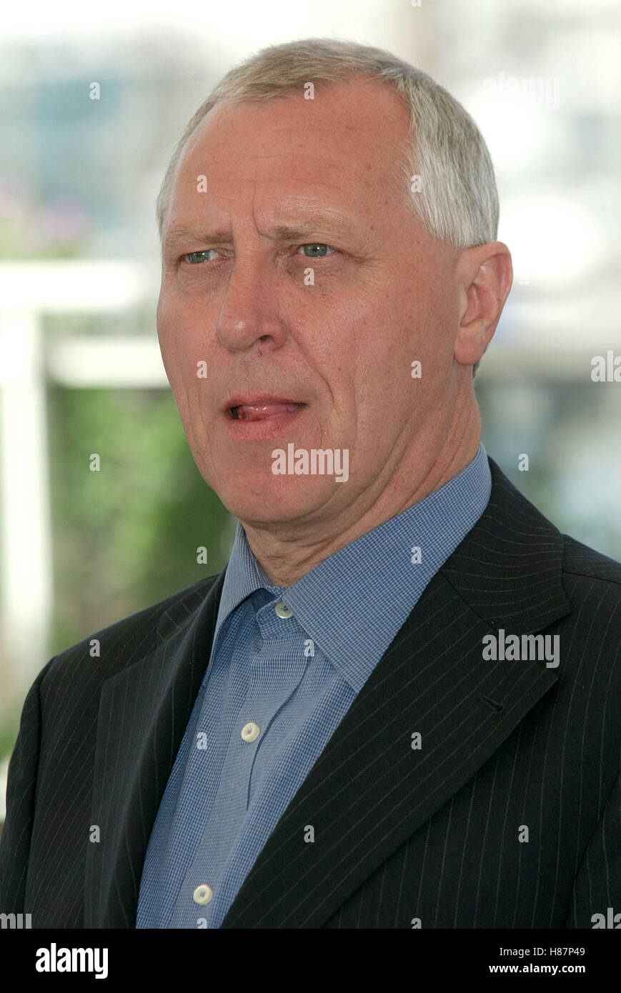 PETER GREENAWAY CANNES FILM FESTIVAL CANNES FRANCE 24 May 2003 Stock Photo