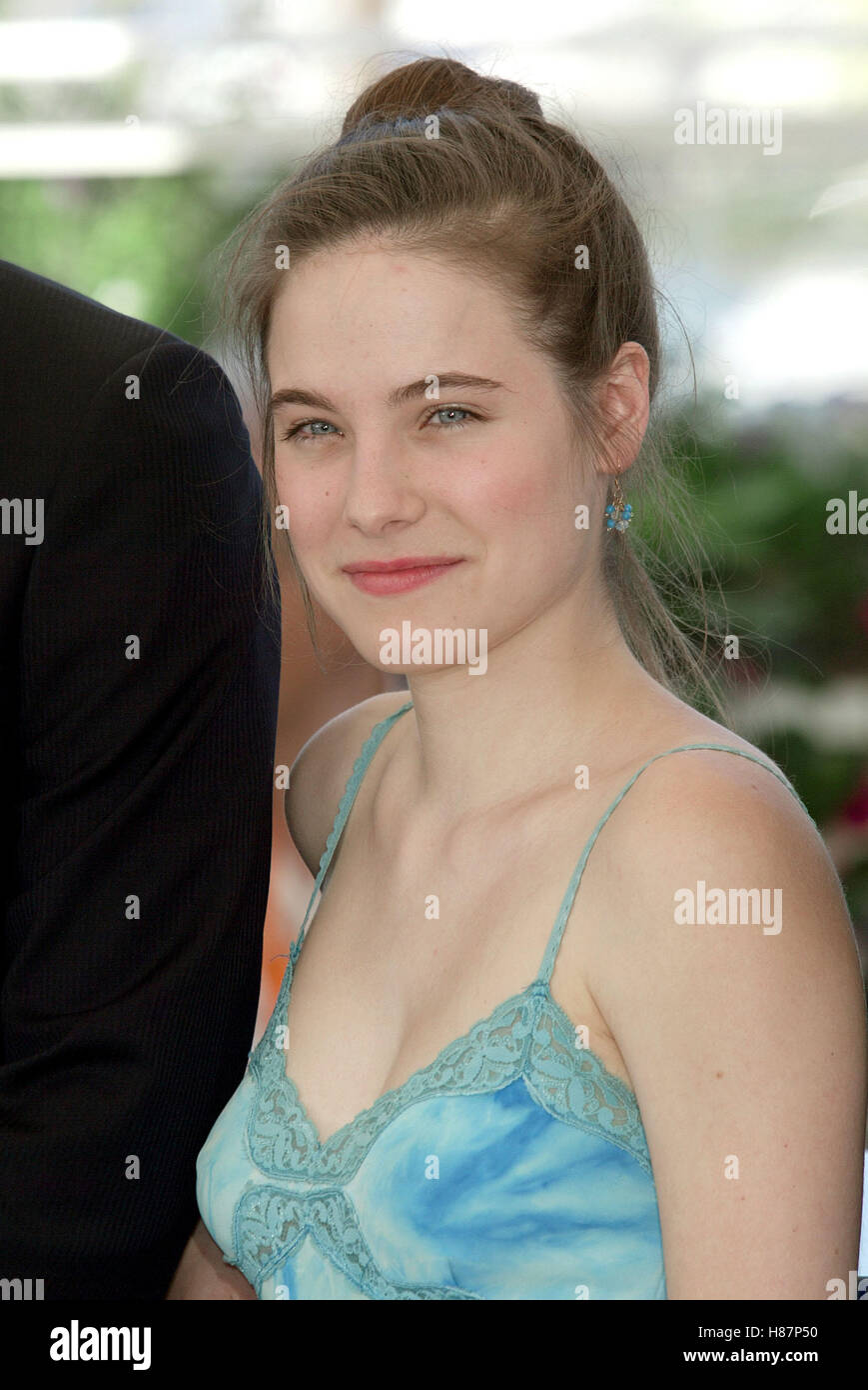 CAROLINE DHAVERNAS CANNES FILM FESTIVAL CANNES FRANCE 24 May 2003 Stock Photo