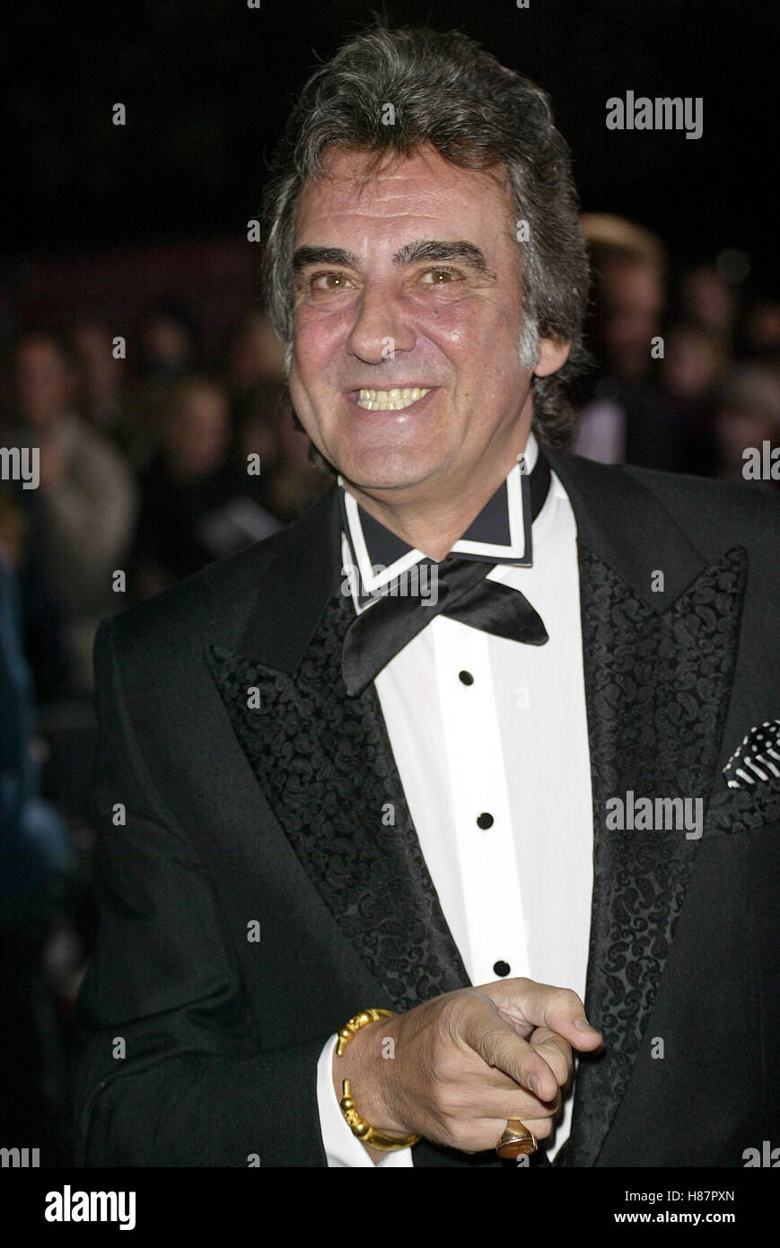 DAVID DICKINSON NATIONAL TELEVISION AWARDS 200 ROYAL ALBERT HALL LONFON ...