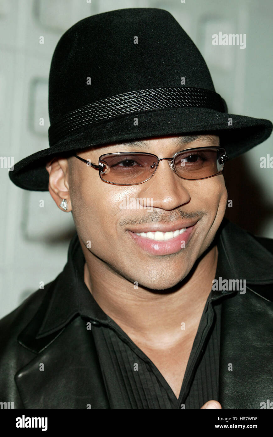 LL COOL J DELIVER US FROM EVA FILM PREM CINERAMA DOME HOLLYWOOD USA 29 January 2003 Stock Photo