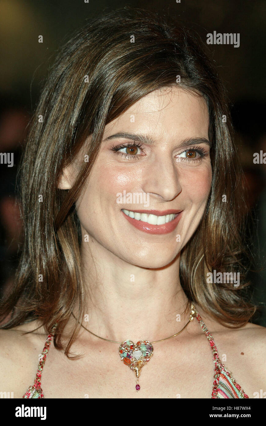 Old school 2003 perrey reeves hi-res stock photography and images - Alamy