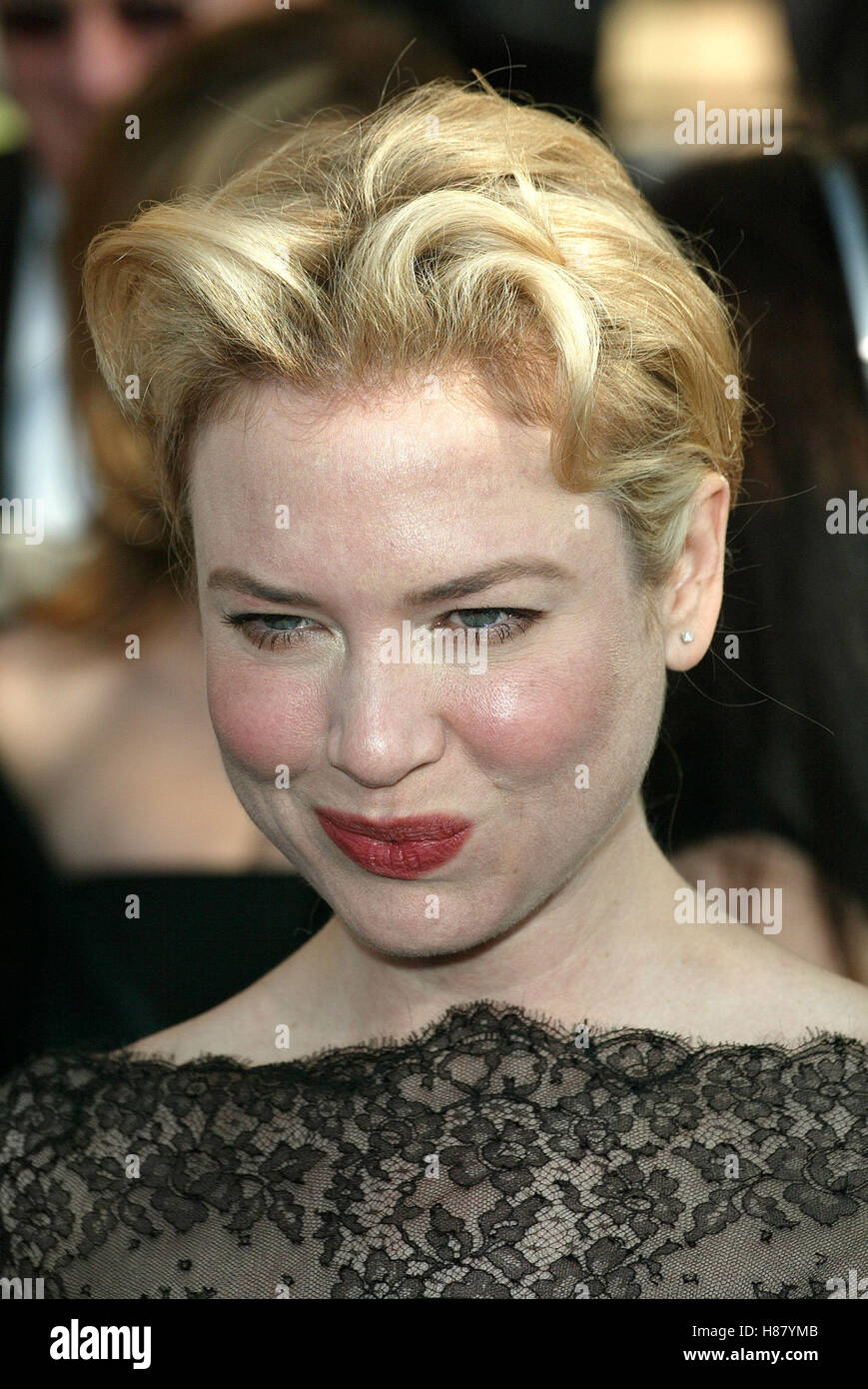 RENEE ZELLWEGER 9TH SCREEN ACTORS GUILD AWARDS ARRIVALS SHRINE ...