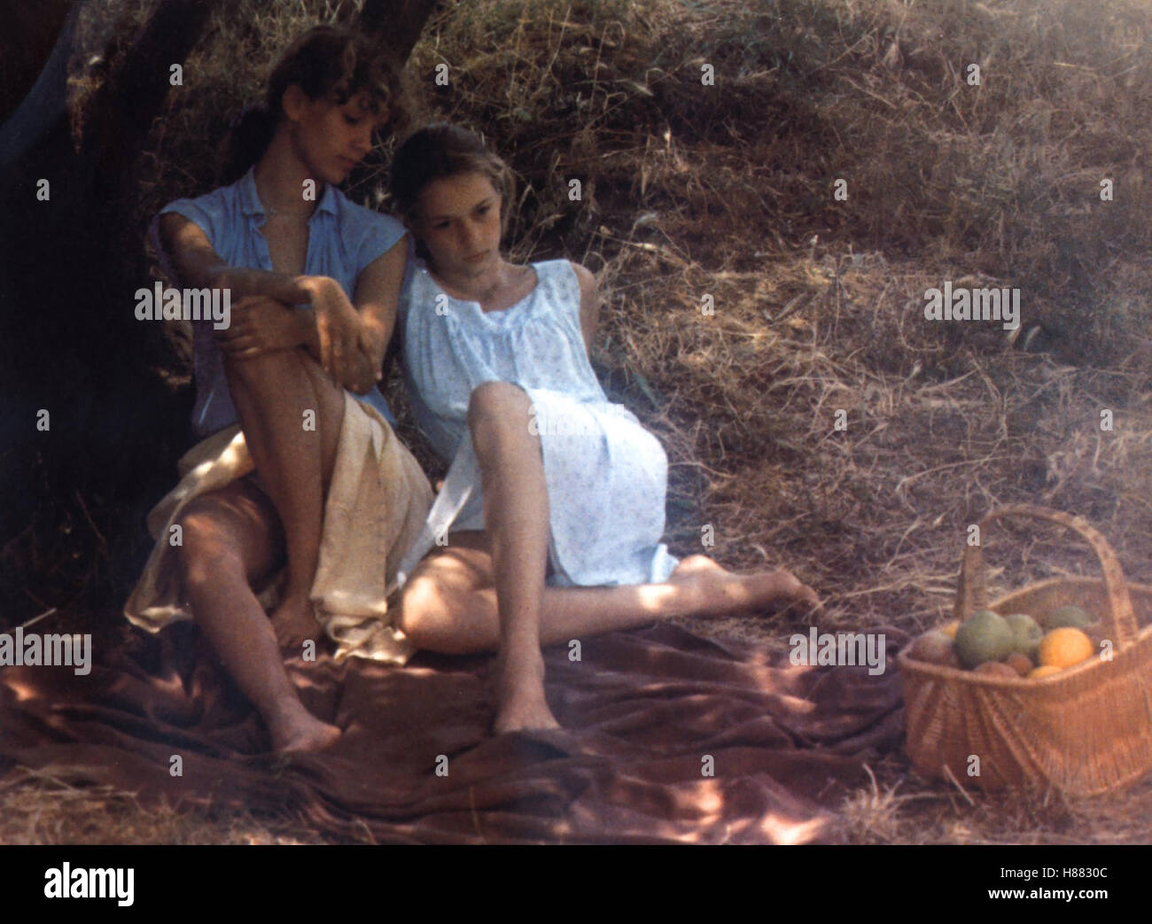 Maud adams dawn dunlap laura hi-res stock photography and images - Alamy