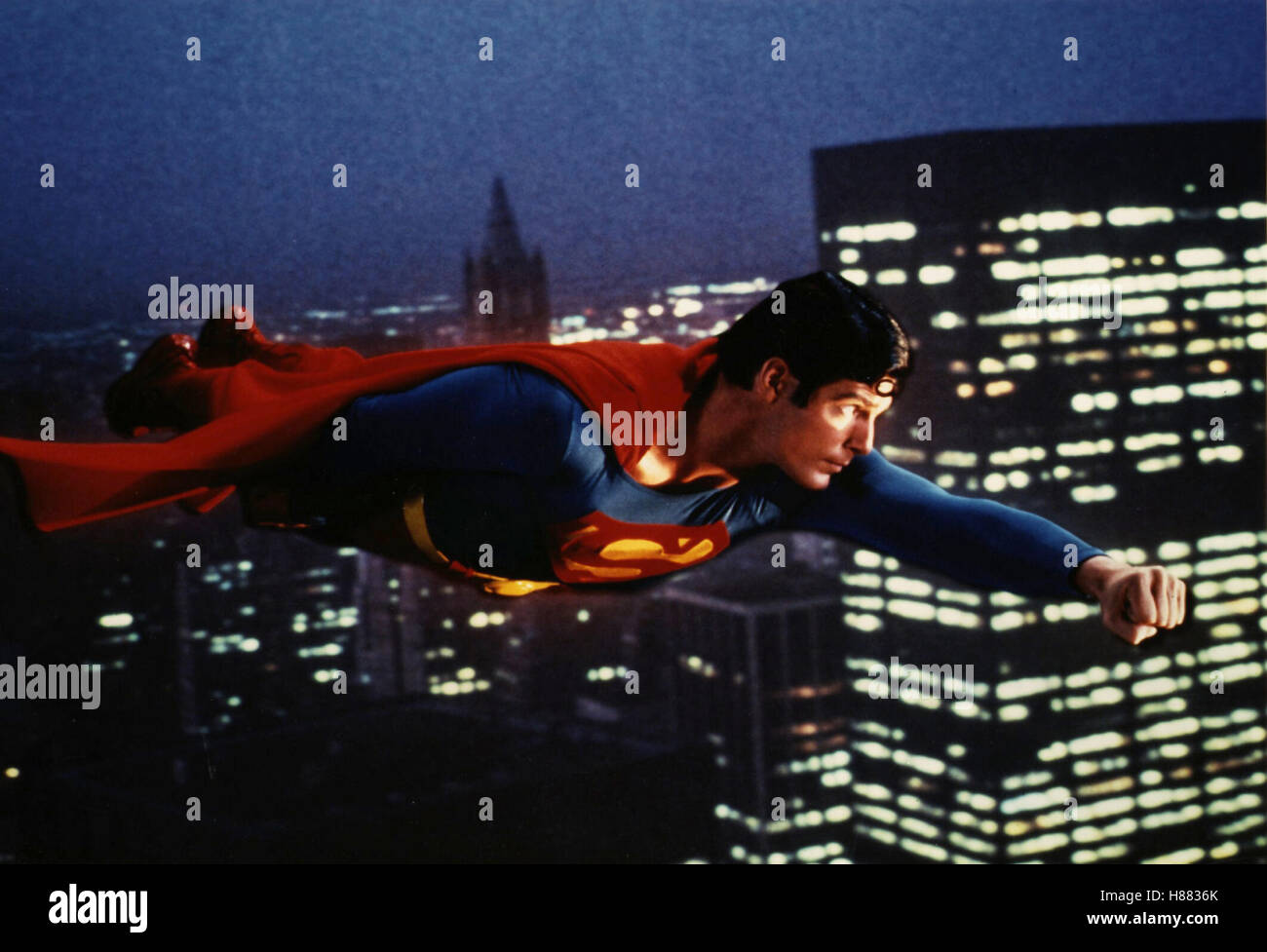 Ex Superman Im Abschiebungs Fokus Das Sagt Er Wirklich - 7djxrrn