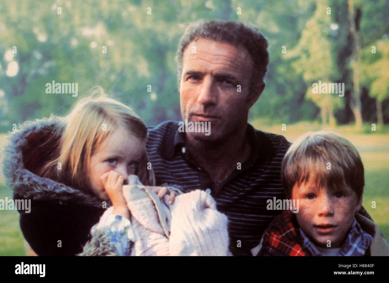 Spuren ins Nichts, (HIDE IN PLAIN SIGHT) USA 1980, Regie James Caan