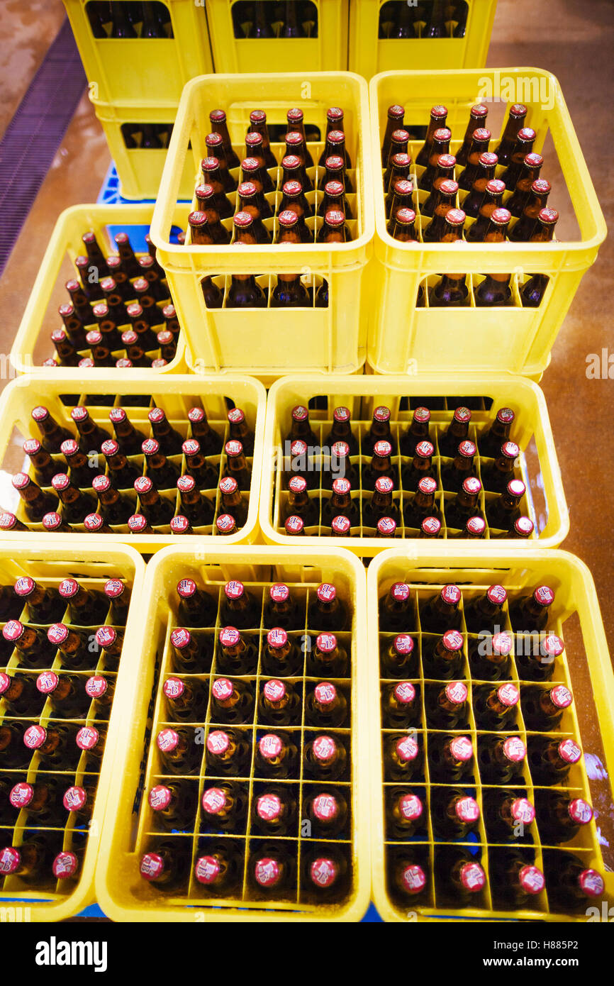 Crates of beer hires stock photography and images Alamy