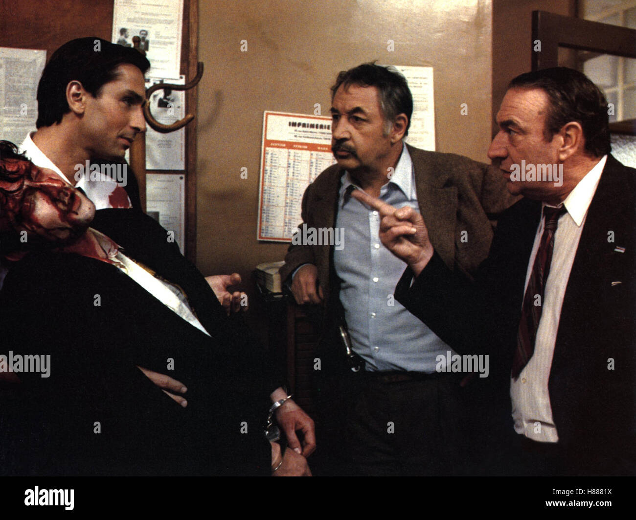 Die Bestechlichen, (LES RIPOUX) F 1984, Regie: Claude Zidi, THIERRY LHERMITTE, PHILIPPE NOIRET, CLAUDE BROSSET, Stichwort: Verletzter, Blut Stock Photo