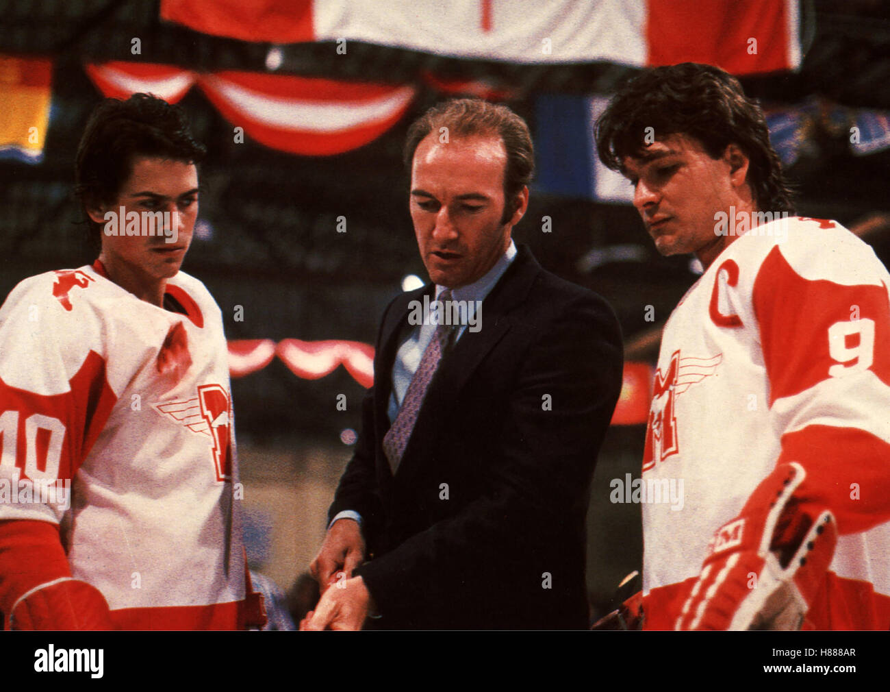 Bodycheck, (YOUNGBLOOD) USA 1985, Regie: Peter Markle, ROB LOWE, ED LAUTER, PATRICK SWAYZE, Stichwort: Hockey, Sport Stock Photo