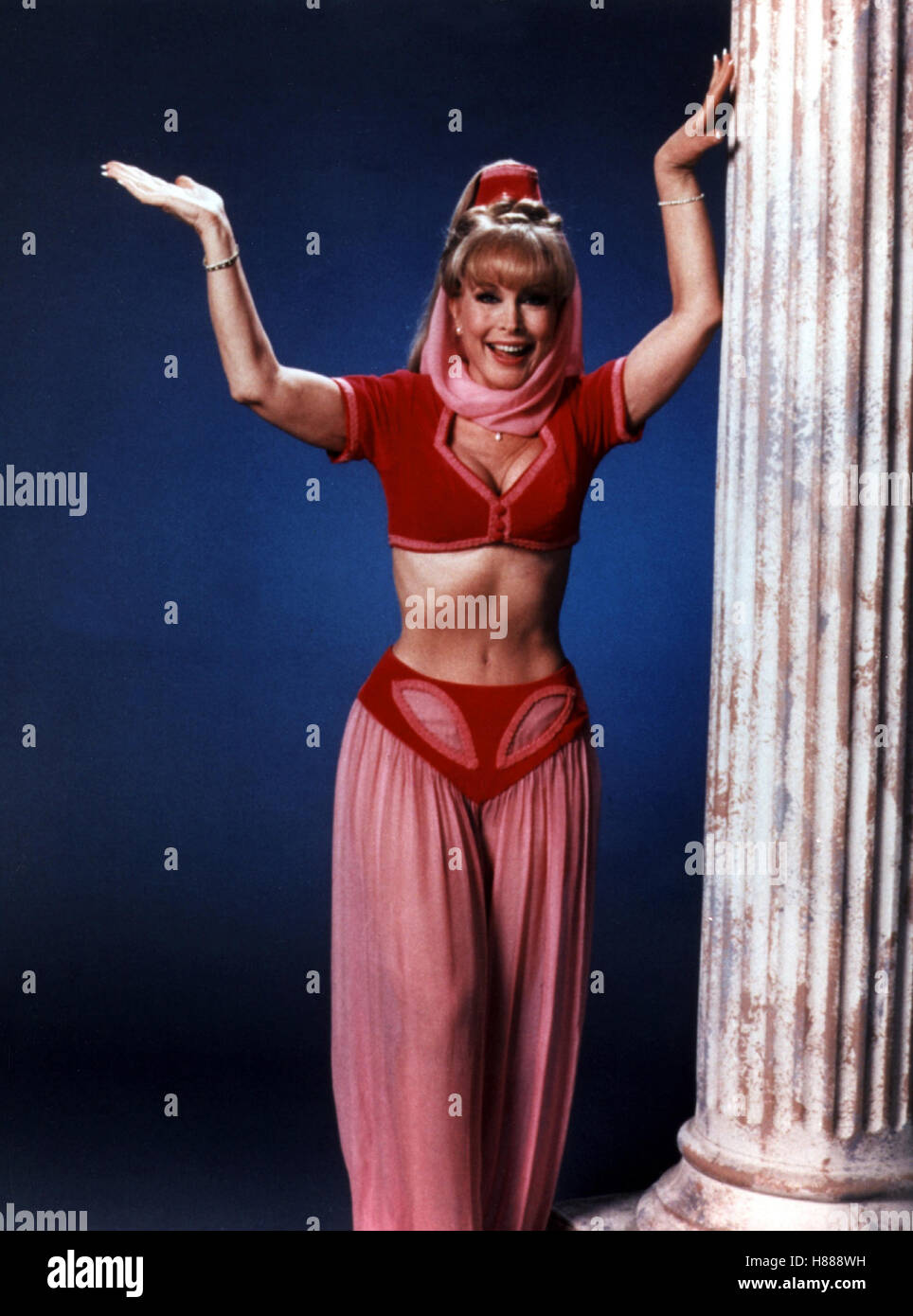 Die Rückkehr der bezaubernden Jeannie, (I DREAM OF JEANNIE: 15 YEARS LATER)  USA 1985, Regie: William Asher, BARBARA EDEN Stock Photo - Alamy