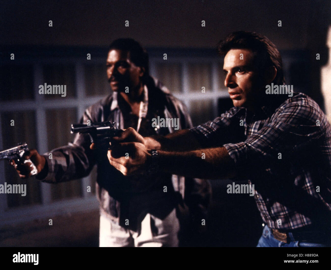 Der Berserker, (NUMBER ONE WITH A BULLET) USA 1986, Regie: Jack Smight, BILLY DEE WILLIAMS, ROBERT CARRADINE, Stichwort: Waffe, Revolver Stock Photo