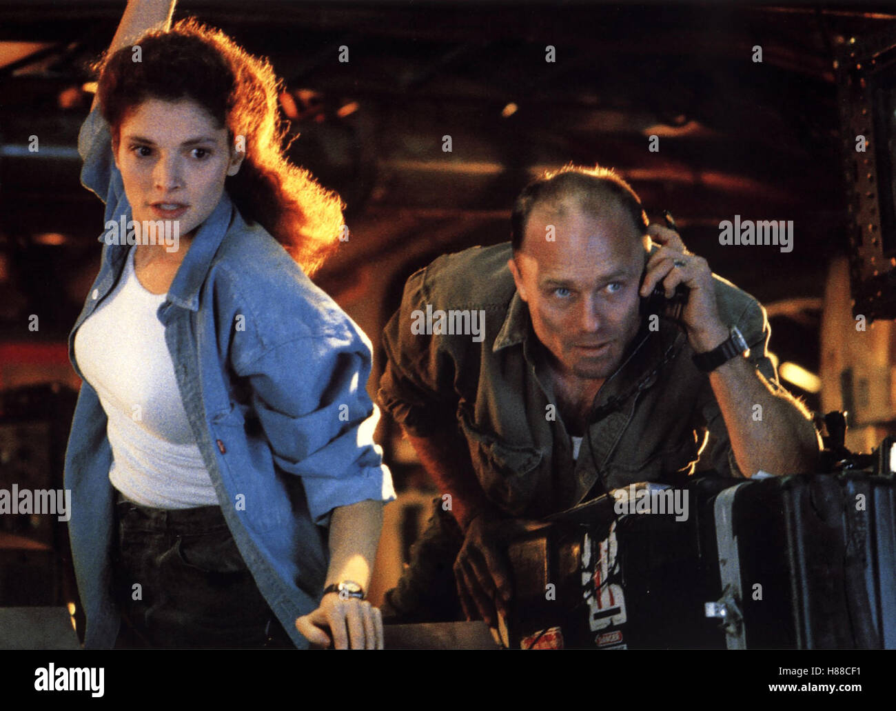 Abyss, (ABYSS) USA 1989, Regie: James Cameron, MARY ELIZABETH MASTRANTONIO, ED HARRIS Stock Photo