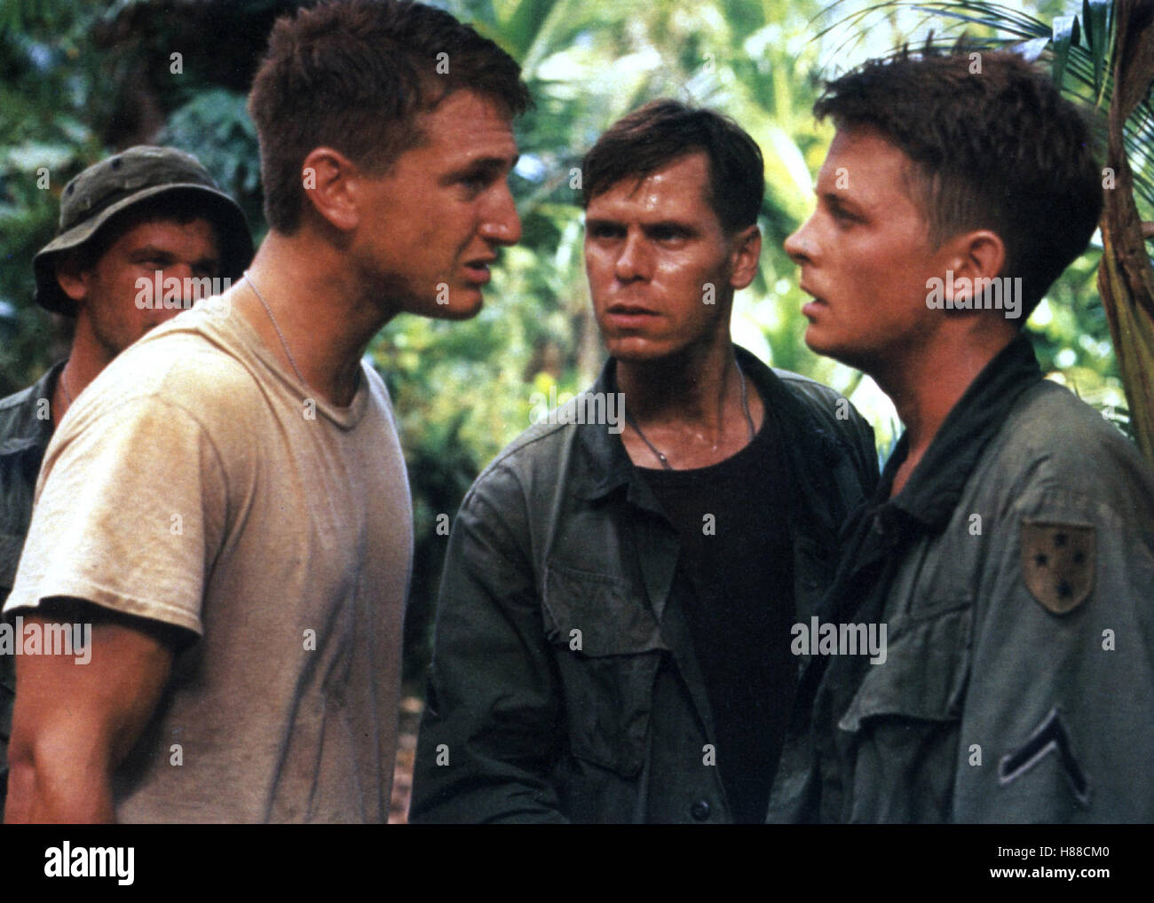 Die Verdammten des Krieges, (CASUALTIES OF WAR) USA 1989, Regie: Brian ...