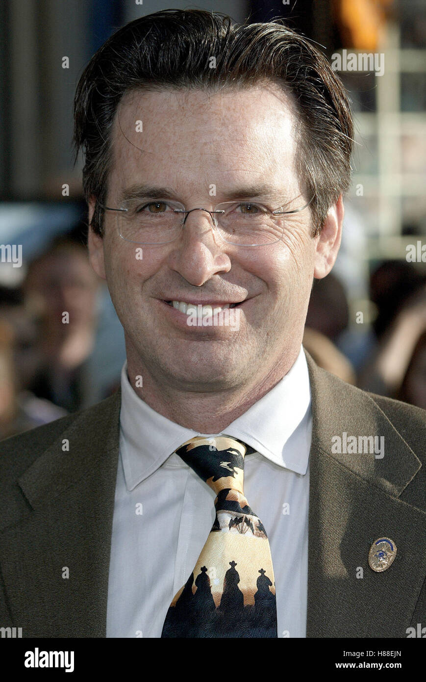 ROBERT CARRADINE THE LIZZIE MCGUIRE MOVIE FILM EL CAPITAIN THEATRE HOLLYWOOD LOS ANGELES USA 26 April 2003 Stock Photo