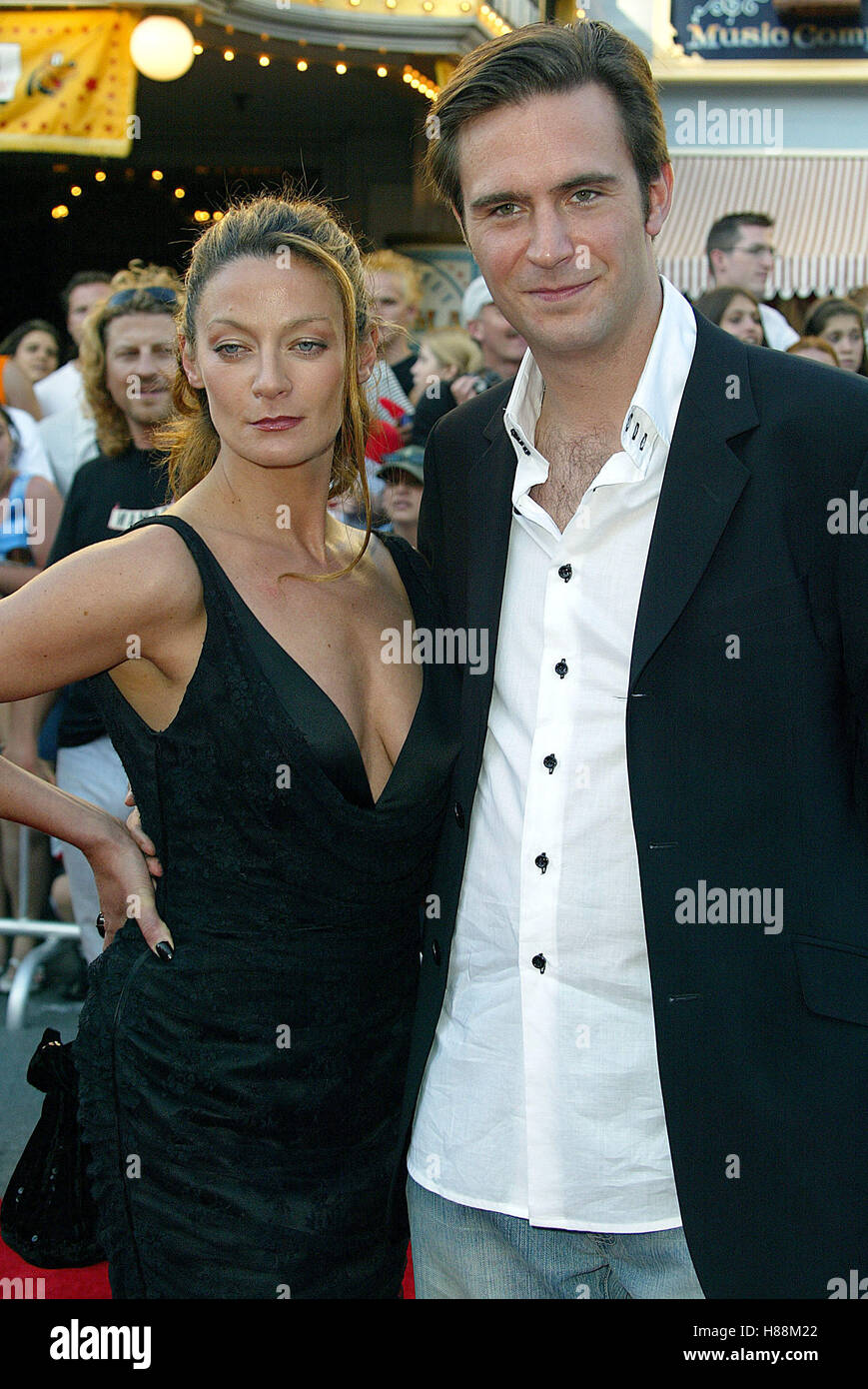 JACK DAVENPORT & MICHELLE GOMEZ PIRATES OF THE CARIBBEAN: THE DISNEYLAND  ANAHEIM CALIFORNIA USA 28 June 2003 Stock Photo - Alamy