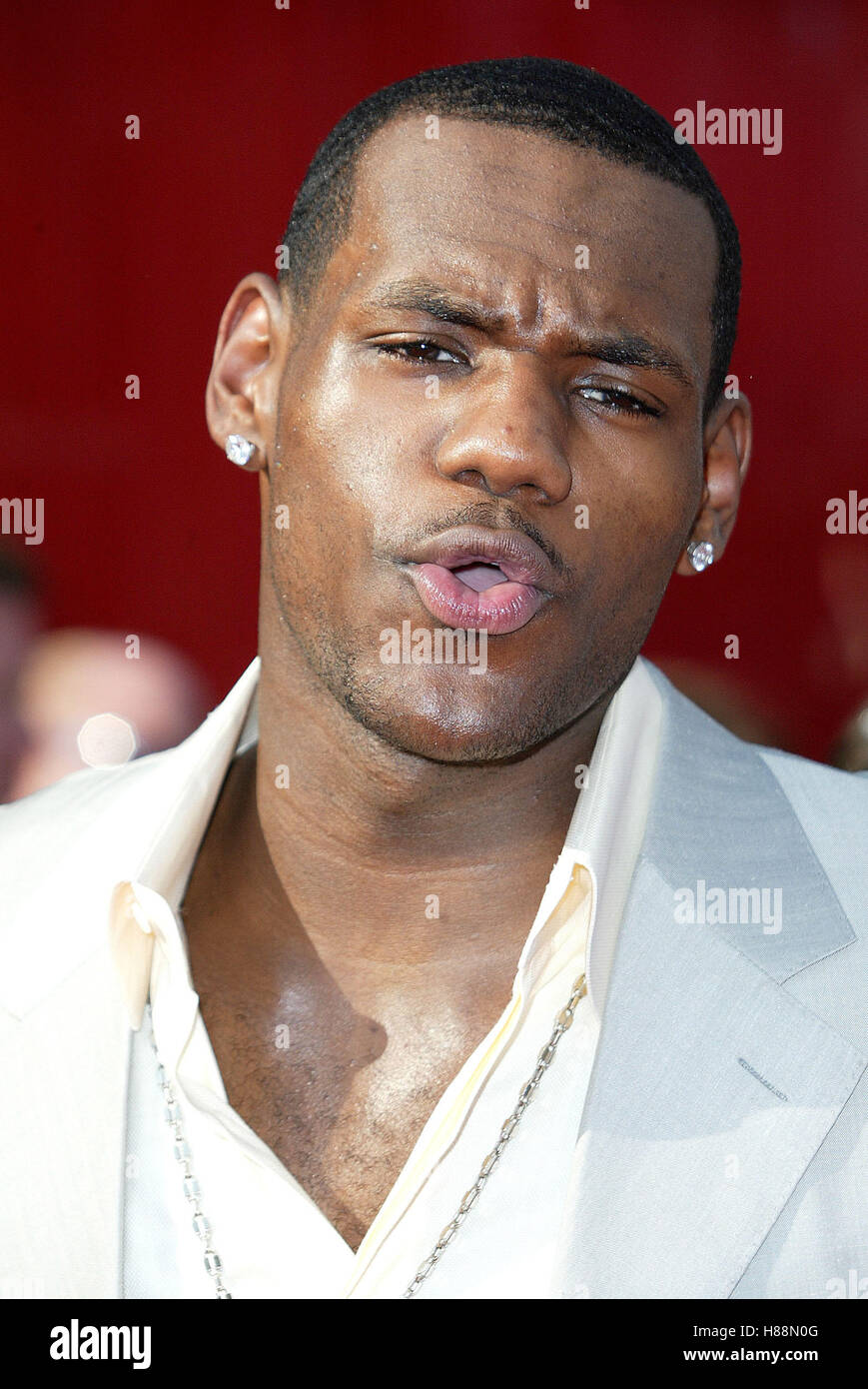 Lebron 2025 16 hollywood